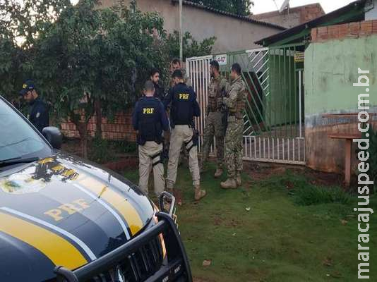 Operação desarticula quadrilha que abastecia morros do RJ com armas e munições