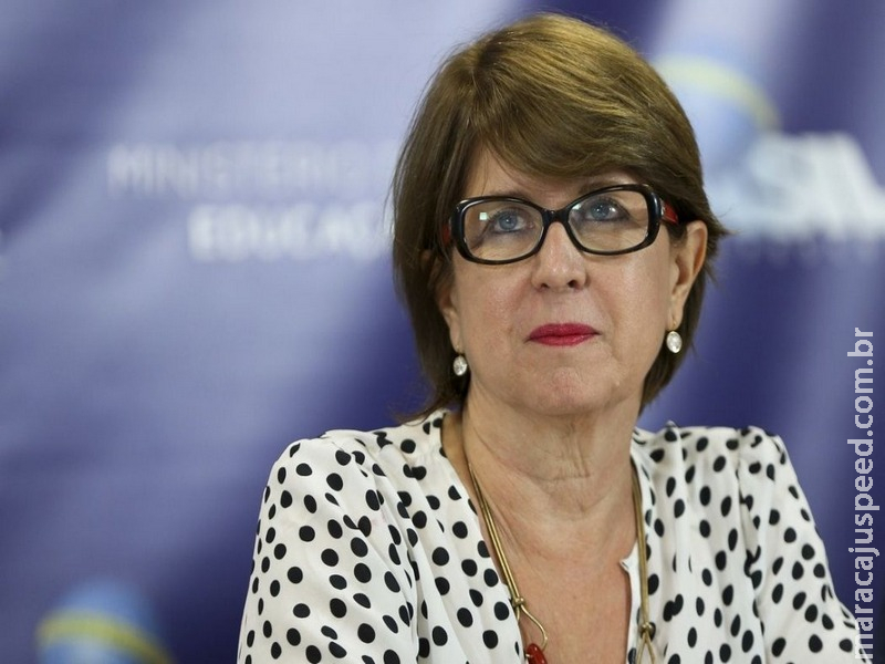 País terá que discutir valorização do professor, diz secretária do MEC País terá que discutir valorização do professor, diz secretária do MEC