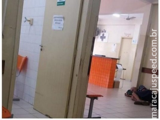 Secretaria investiga denúncia de idoso deitado no chão de posto de saúde