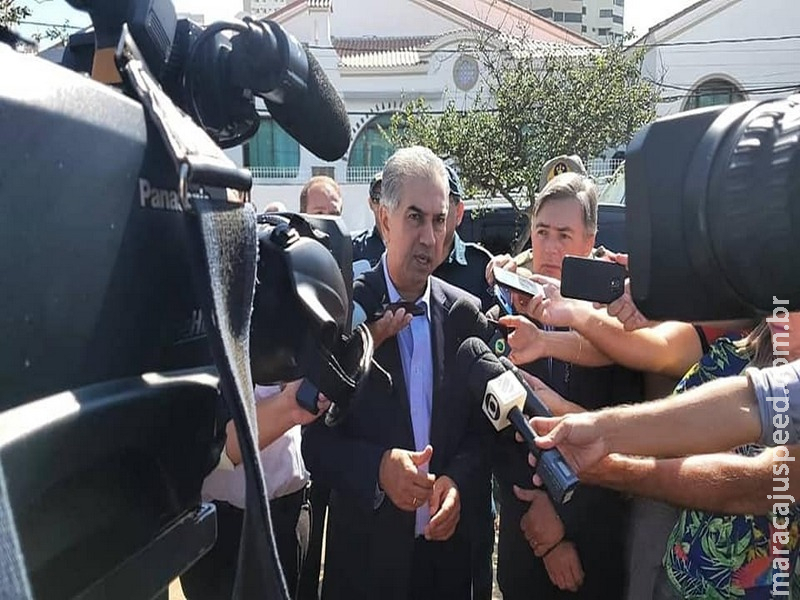 Secretários entregam carta de demissão coletiva a Reinaldo Secretários entregam carta de demissão coletiva a Reinaldo