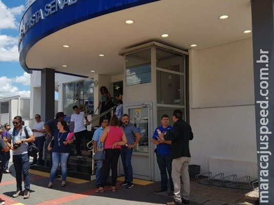 Ato contra fim da Justiça do Trabalho reforça que medida inviabiliza direitos Ato contra fim da Justiça do Trabalho reforça que medida inviabiliza direitos