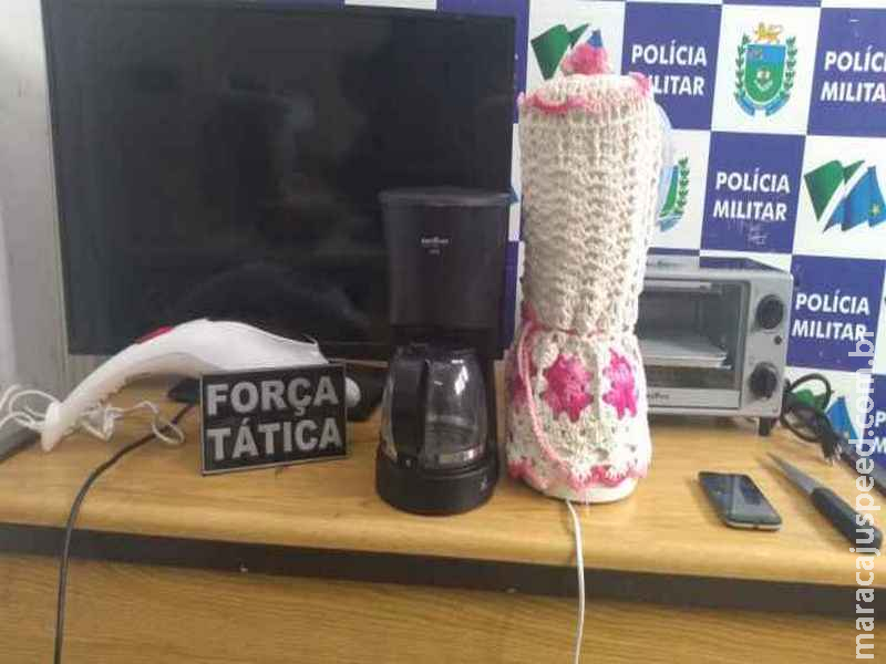  Bandido armado com uma faca invade casa de idosa e faz refém uma criança de 9 anos