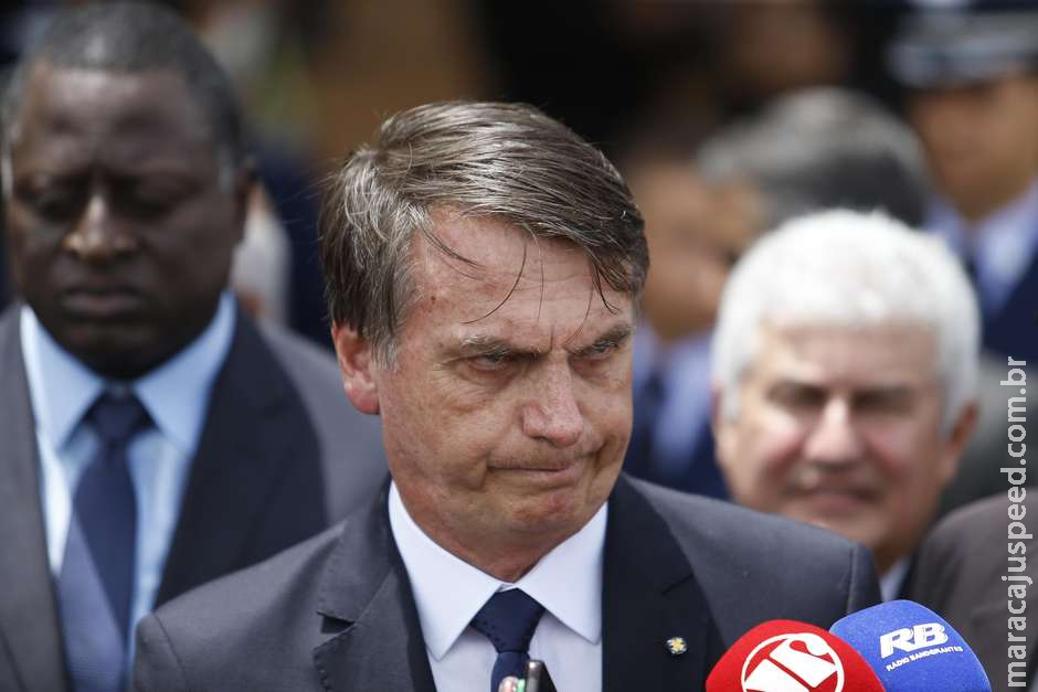 Bolsonaro atacou mídia e PT em 1/3 dos tuítes na 1ª semana Bolsonaro atacou mídia e PT em 1/3 dos tuítes na 1ª semana