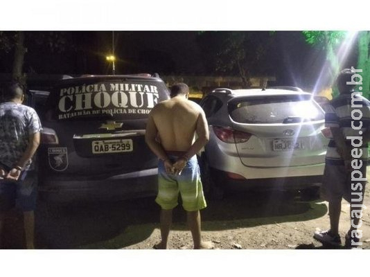 Choque prende três e frustra entrega de carro roubado no Paraguai