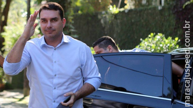 Flávio Bolsonaro não responde a convite do MP para prestar depoimento Flávio Bolsonaro não responde a convite do MP para prestar depoimento