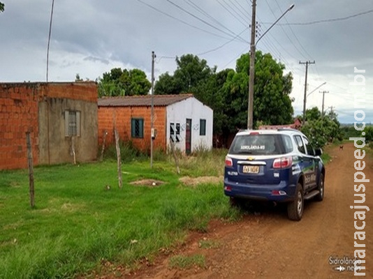 Grávida, menina de 13 anos é mantida em cárcere privado e agredida por membros de facção criminosa Grávida, menina de 13 anos é mantida em cárcere privado e agredida por membros de facção criminosa
