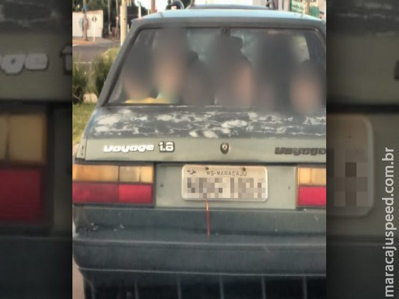 Maracaju: Homem é flagrado levando 12 pessoas em carro em Campo Grande