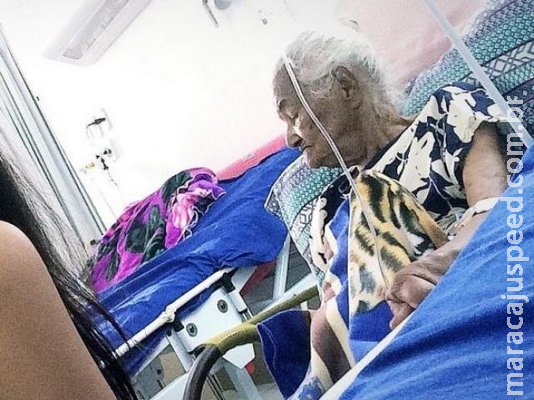 Hospital fica sem médico por 2 horas e idosa morre esperando atendimento Hospital fica sem médico por 2 horas e idosa morre esperando atendimento