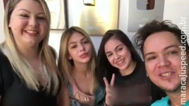 Mãe de MC Melody quebra silêncio sobre carreira da filha Mãe de MC Melody quebra silêncio sobre carreira da filha