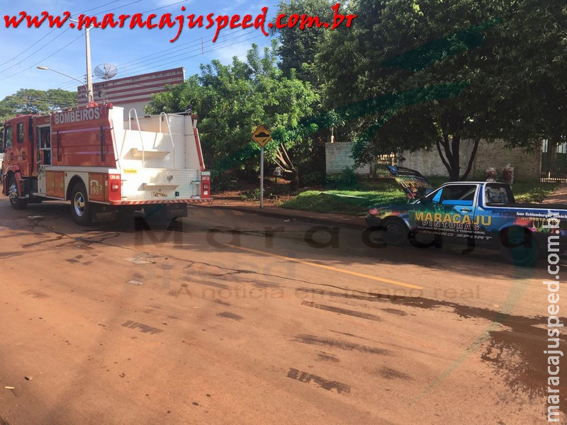 Maracaju: Corpo de Bombeiros atendem ocorrência de incêndio em veículo na Vila Moreninha Maracaju: Corpo de Bombeiros atendem ocorrência de incêndio em veículo na Vila Moreninha
