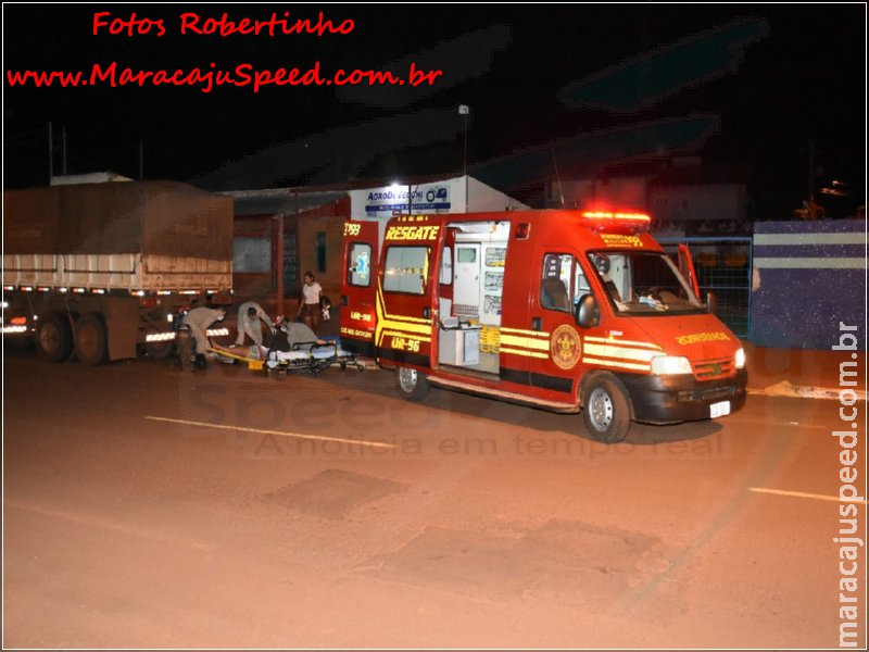 Maracaju: Mulher motociclista colide em traseira de carreta estacionada na região central