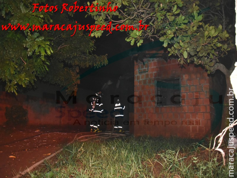 Maracaju: Pela segunda vez Corpo de Bombeiros atendem ocorrência de incêndio em residência na Vila Margarida Maracaju: Pela segunda vez Corpo de Bombeiros atendem ocorrência de incêndio em residência na Vila Margarida