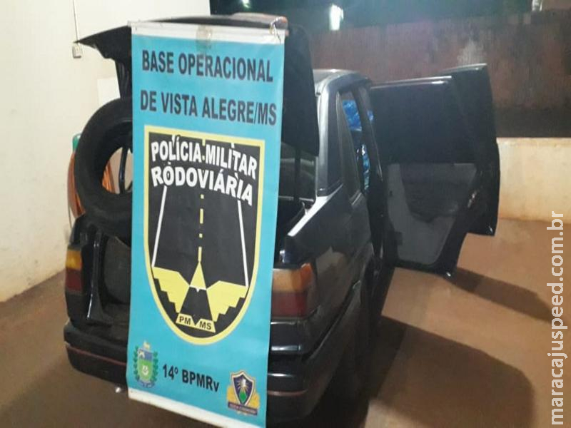 Maracaju: PMR Base Vista Alegre apreende veículo com contrabando de pneus na MS-462 Maracaju: PMR Base Vista Alegre apreende veículo com contrabando de pneus na MS-462