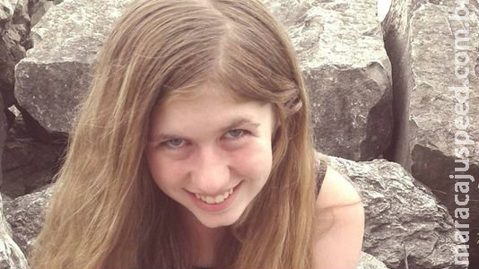 Menina desaparecida após morte dos pais é encontrada Menina desaparecida após morte dos pais é encontrada