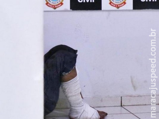 Morador de rua tenta furtar veículo de dentro de casa e é linchado por vizinhos