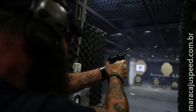 Para ter uma arma em casa, o gasto mínimo é de R$ 3,7 mil Para ter uma arma em casa, o gasto mínimo é de R$ 3,7 mil