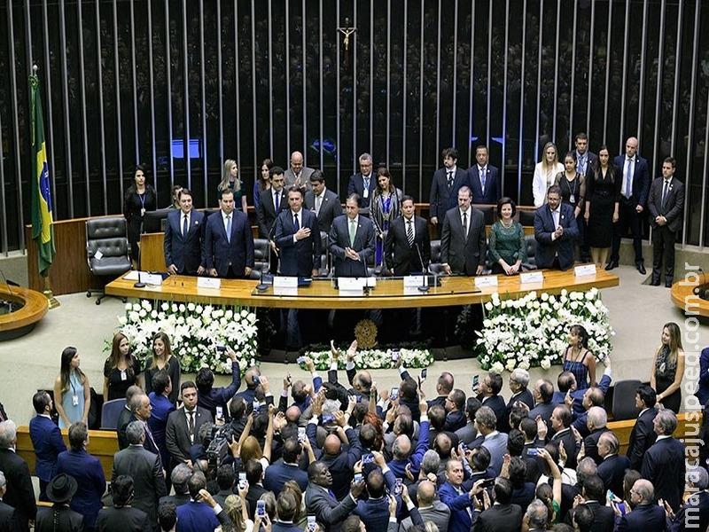 Políticos apostam em apoio a Bolsonaro para aprovar reformas Políticos apostam em apoio a Bolsonaro para aprovar reformas