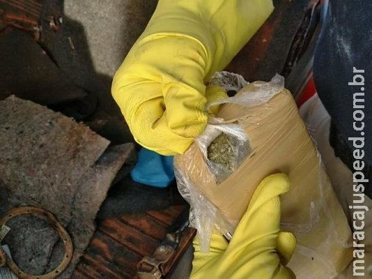 PRF acha maconha em tanque de carro que estava sendo guinchado para SP PRF acha maconha em tanque de carro que estava sendo guinchado para SP