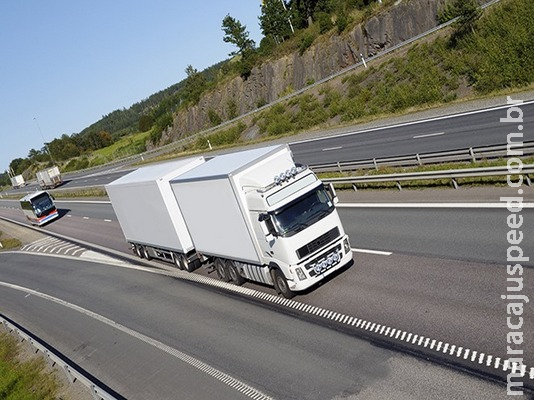 Aumenta fluxo de veículos em rodovias pedagiadas