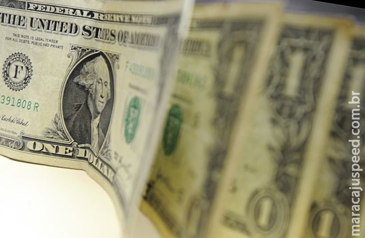 Bolsa sobe 1,86% e dólar cai a R$ 3,71 Bolsa sobe 1,86% e dólar cai a R$ 3,71