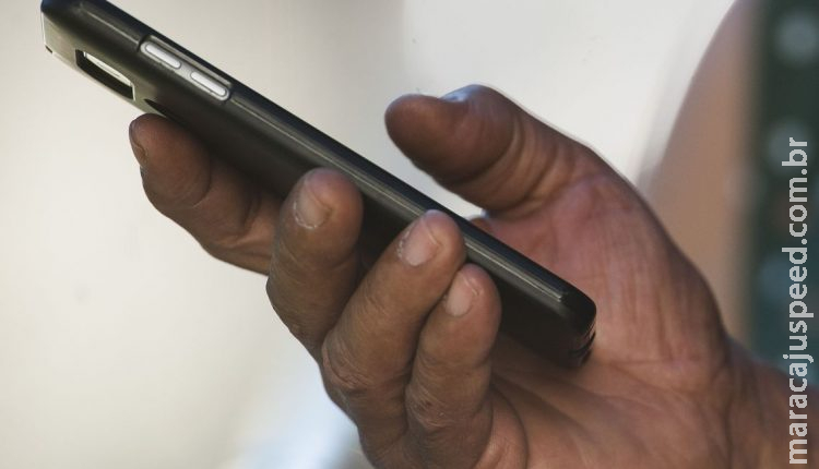  Brasil perdeu 7,2 milhões de linhas de celular no ano passado