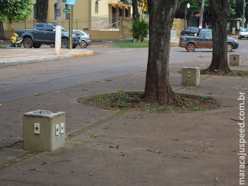 Caixas de energia desativadas viram "criadouro" de Aedes na Cuiabá Caixas de energia desativadas viram "criadouro" de Aedes na Cuiabá