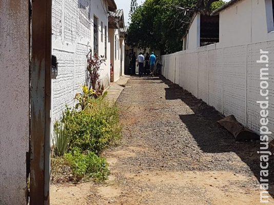 Descontrolado, tarado é morto pela PM com tiros no peito depois de se masturbar para adolescentes Descontrolado, tarado é morto pela PM com tiros no peito depois de se masturbar para adolescentes