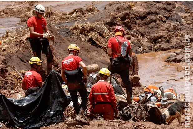 Exames em 4 bombeiros de Brumadinho detectam metais Exames em 4 bombeiros de Brumadinho detectam metais