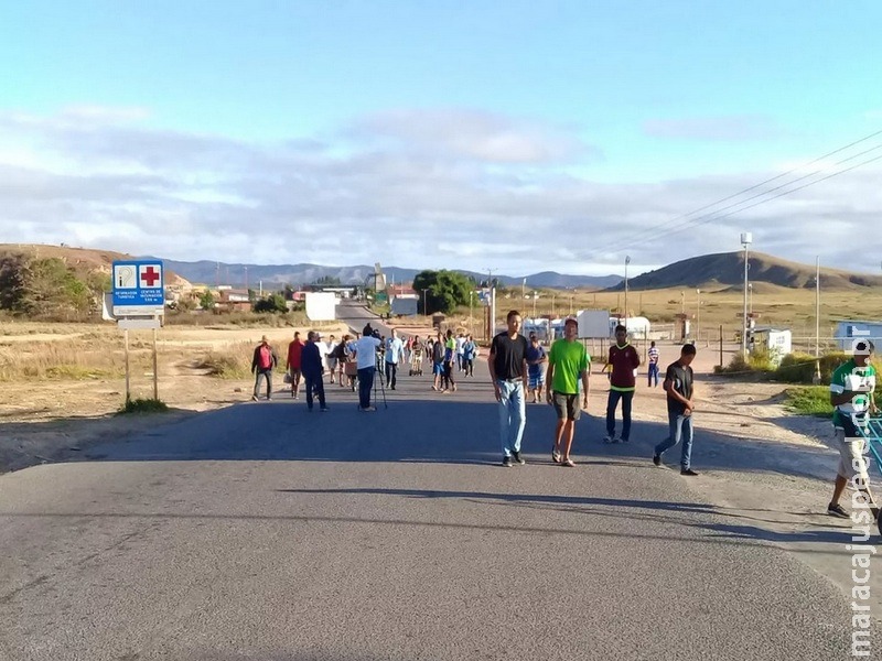 Fronteira da Venezuela com o Brasil segue fechada em Roraima após ordem de Maduro Fronteira da Venezuela com o Brasil segue fechada em Roraima após ordem de Maduro