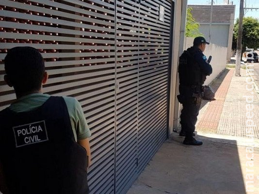 Gerente de agência dos Correios é mantido refém durante assalto Gerente de agência dos Correios é mantido refém durante assalto