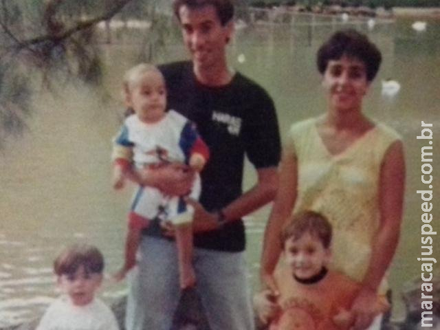 Mãe cria página para achar filho após 22 anos, mas some sem deixar respostas Mãe cria página para achar filho após 22 anos, mas some sem deixar respostas