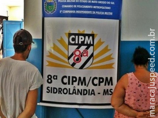 Mãe e filho são presos por manter ponto de venda de drogas em residência