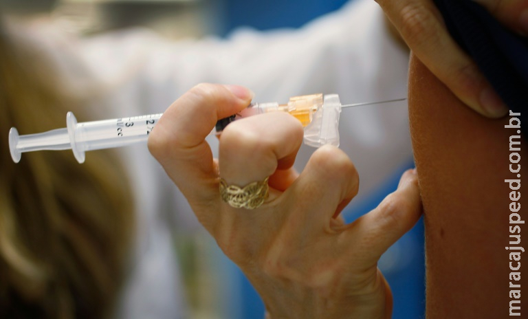 OMS afirma que vacina contra HPV é segura e indispensável