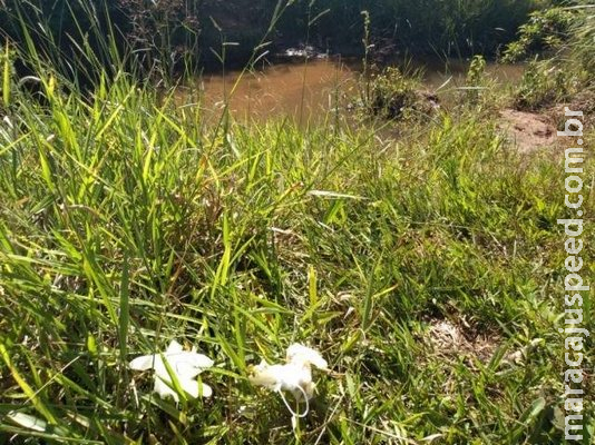 Polícia ainda não sabe motivo da morte de mulher encontrada em córrego