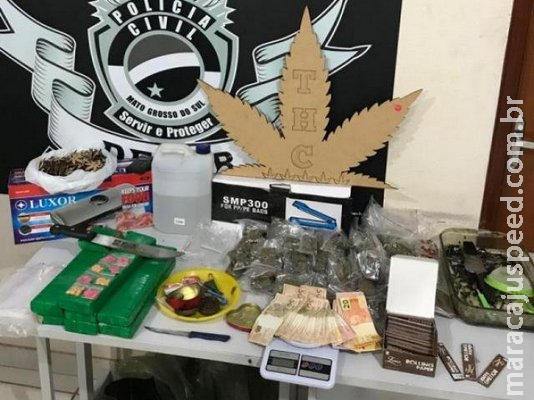 Polícia prende traficantes e desativa "QG" de distribuição de drogas sintéticas