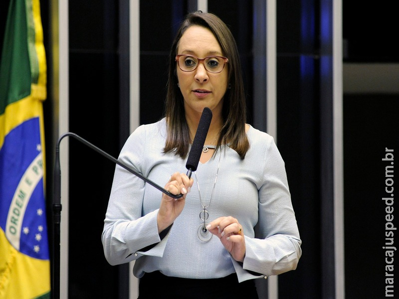 Proposta assegura à gestante adolescente assistência psiquiátrica e odontológica Proposta assegura à gestante adolescente assistência psiquiátrica e odontológica