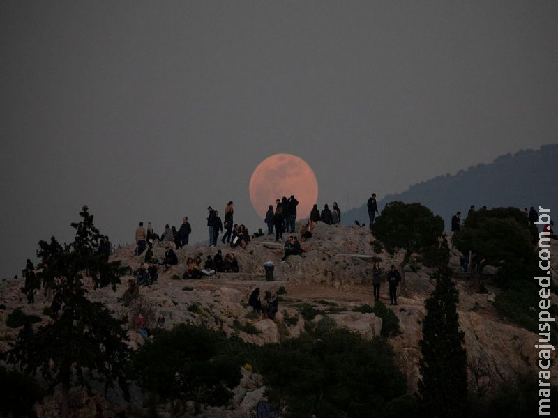 Superlua ainda poderá ser vista hoje em alguns pontos do planeta Superlua ainda poderá ser vista hoje em alguns pontos do planeta