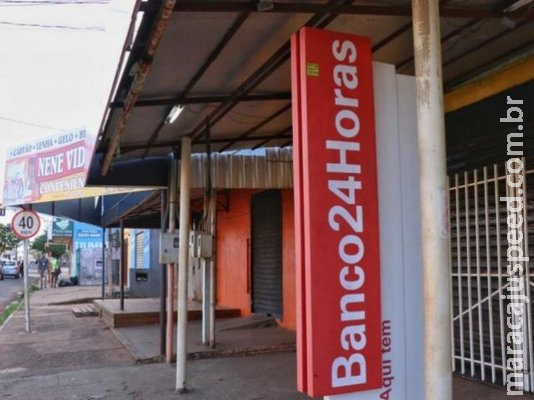 Trio faz churrasco em bicicletaria e é suspeito de arrombar caixa eletrônico