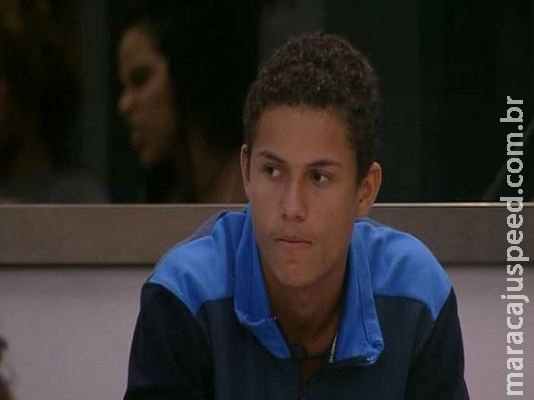 BBB19: Danrley “surpreende” namorada ao revelar ser heterossexual BBB19: Danrley “surpreende” namorada ao revelar ser heterossexual