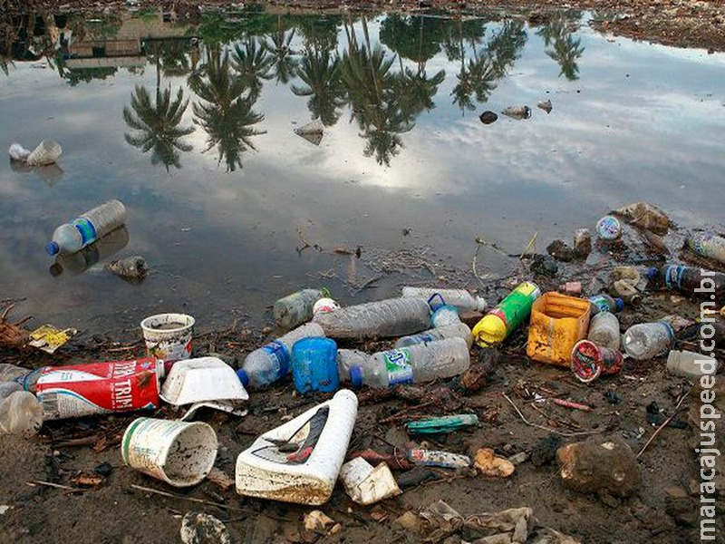 Brasil é o 4º país que mais produz lixo no mundo, diz WWF Brasil é o 4º país que mais produz lixo no mundo, diz WWF