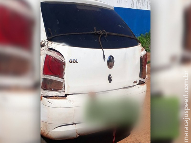 Carro ‘remendado’ com cordas e fitas é apreendido com R$ 215 mil em multas 