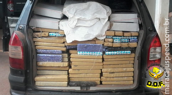 DOF apreende veículo carregado com quase 800 quilos de drogas DOF apreende veículo carregado com quase 800 quilos de drogas