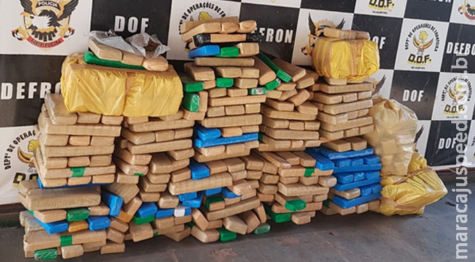 DOF recupera veículo furtado e carregado com droga na MS-380 DOF recupera veículo furtado e carregado com droga na MS-380