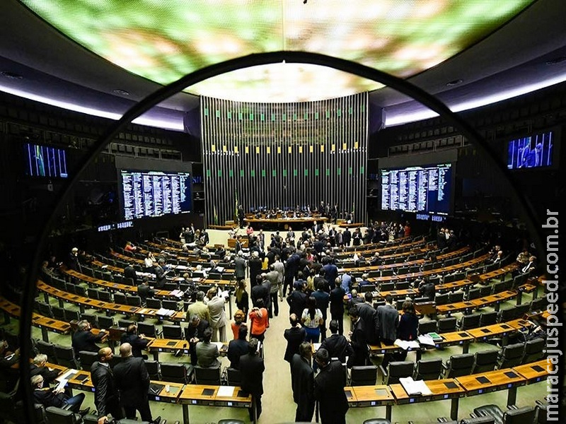 Governo pede crédito suplementar de R$ 248,9 bilhões para cumprir ‘regra de ouro’ Governo pede crédito suplementar de R$ 248,9 bilhões para cumprir ‘regra de ouro’