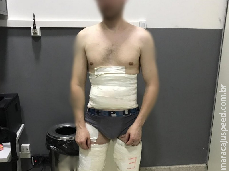 Homem é preso em MS com droga escondida pelo corpo Homem é preso em MS com droga escondida pelo corpo