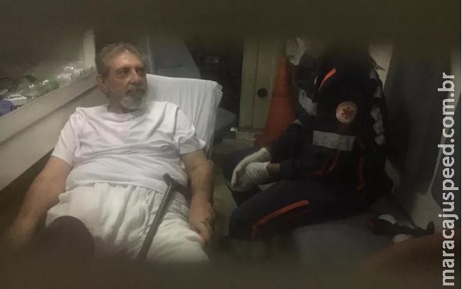 João de Deus é escoltado 24 h por dia em hospital e só pode receber visitas uma vez por semana, diz DGAP João de Deus é escoltado 24 h por dia em hospital e só pode receber visitas uma vez por semana, diz DGAP