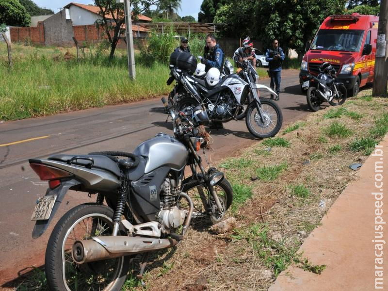 Malote e motocicleta são roubados por dupla em Palio