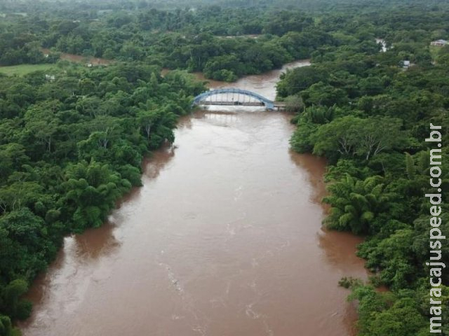 Mesmo sem chuva, nível no Rio Miranda sobe e alerta é mantido Mesmo sem chuva, nível no Rio Miranda sobe e alerta é mantido