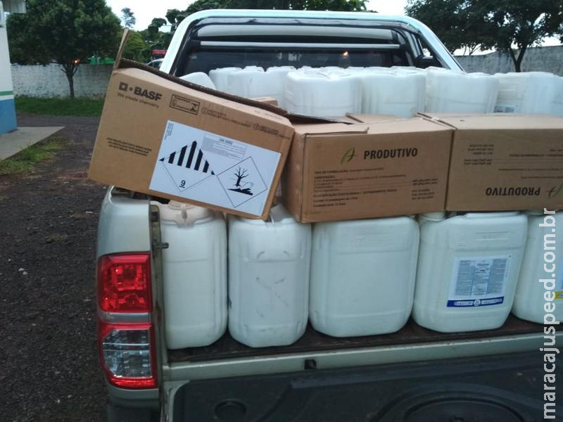 Polícia Militar Ambiental autua empresa paranaense em R$ 3,5 mil por transporte ilegal de 795 litros e 21 kg de agrotóxicos Polícia Militar Ambiental autua empresa paranaense em R$ 3,5 mil por transporte ilegal de 795 litros e 21 kg de agrotóxicos