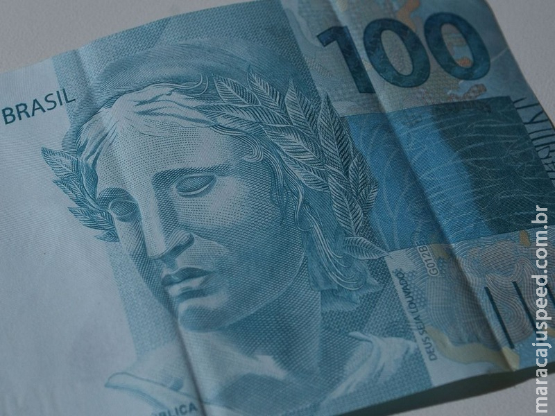 Poupador prejudicado por planos econômicos custa a receber o dinheiro Poupador prejudicado por planos econômicos custa a receber o dinheiro
